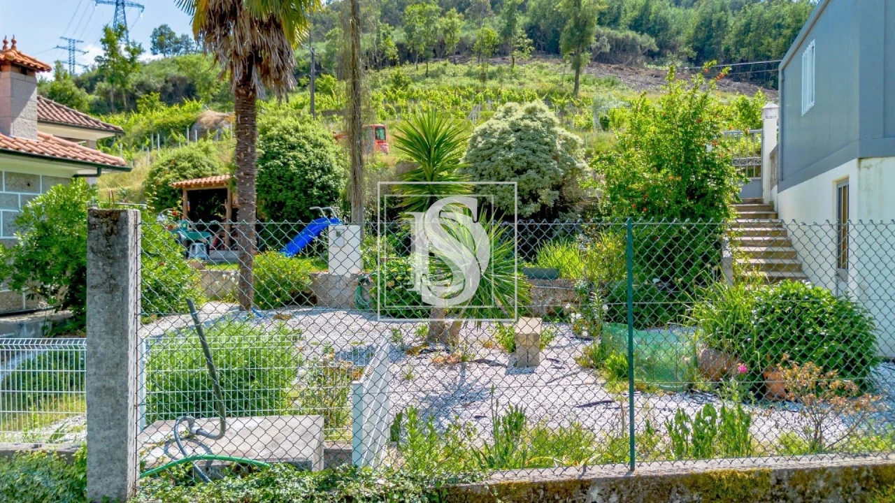 Moradia T2 para Venda em Olo e Canadelo Foto 18