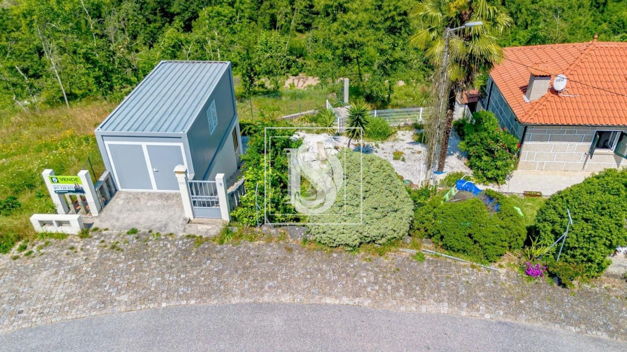 Moradia T2 para Venda em Olo e Canadelo Foto 36