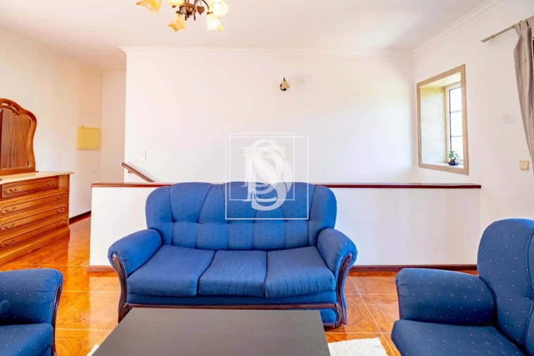 Moradia T2 para Venda em Olo e Canadelo Foto 27