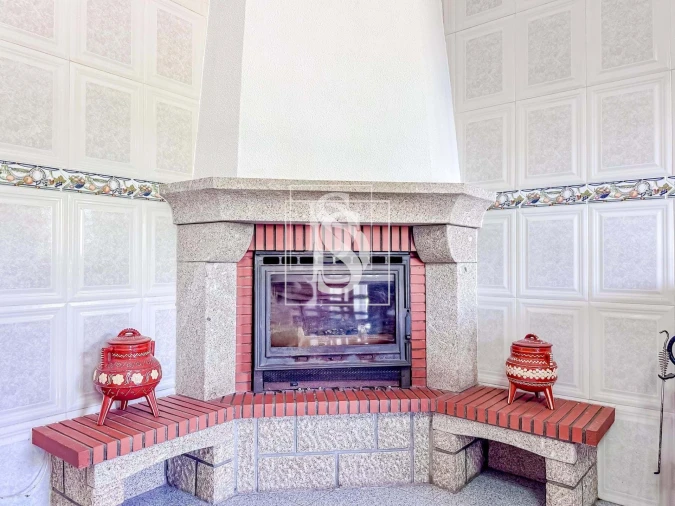 Moradia T2 para Venda em Olo e Canadelo Foto 7