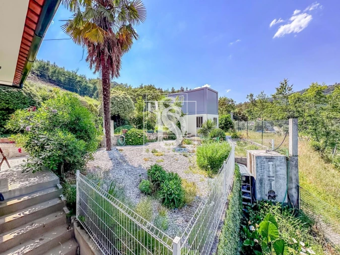 Moradia T2 para Venda em Olo e Canadelo Foto 21