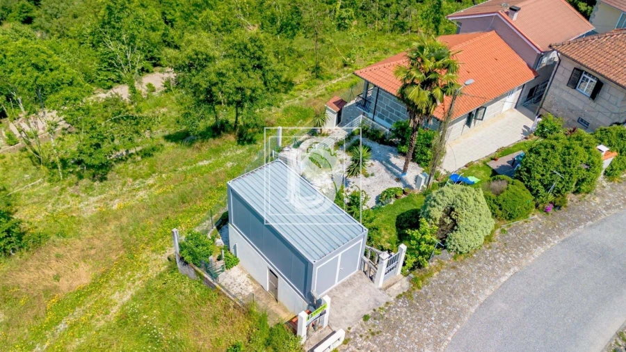 Moradia T2 para Venda em Olo e Canadelo Foto 30