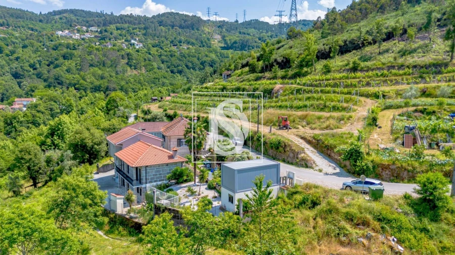 Moradia T2 para Venda em Olo e Canadelo Foto 23