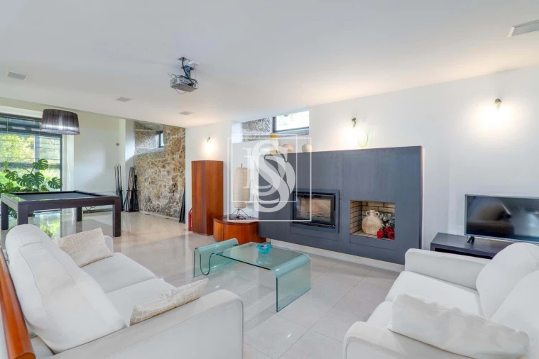 Moradia T5 para Venda em Britelo, Gémeos e Ourilhe Foto 4