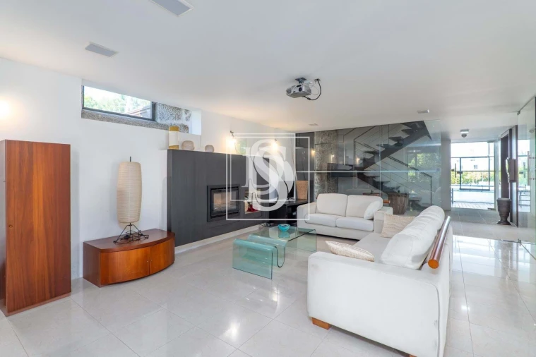 Moradia T5 para Venda em Britelo, Gémeos e Ourilhe Foto 9