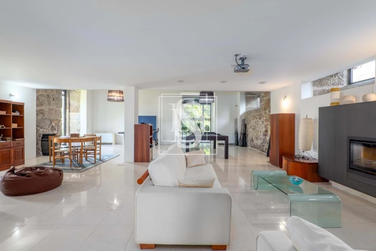 Moradia T5 para Venda em Britelo, Gémeos e Ourilhe Foto 3