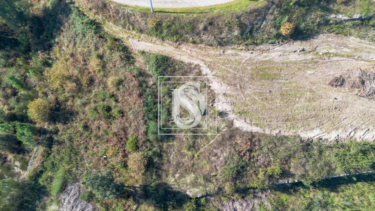 Terreno para Venda em Gondar Foto 18