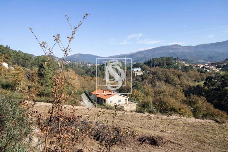 Terreno para Venda em Gondar Foto 24