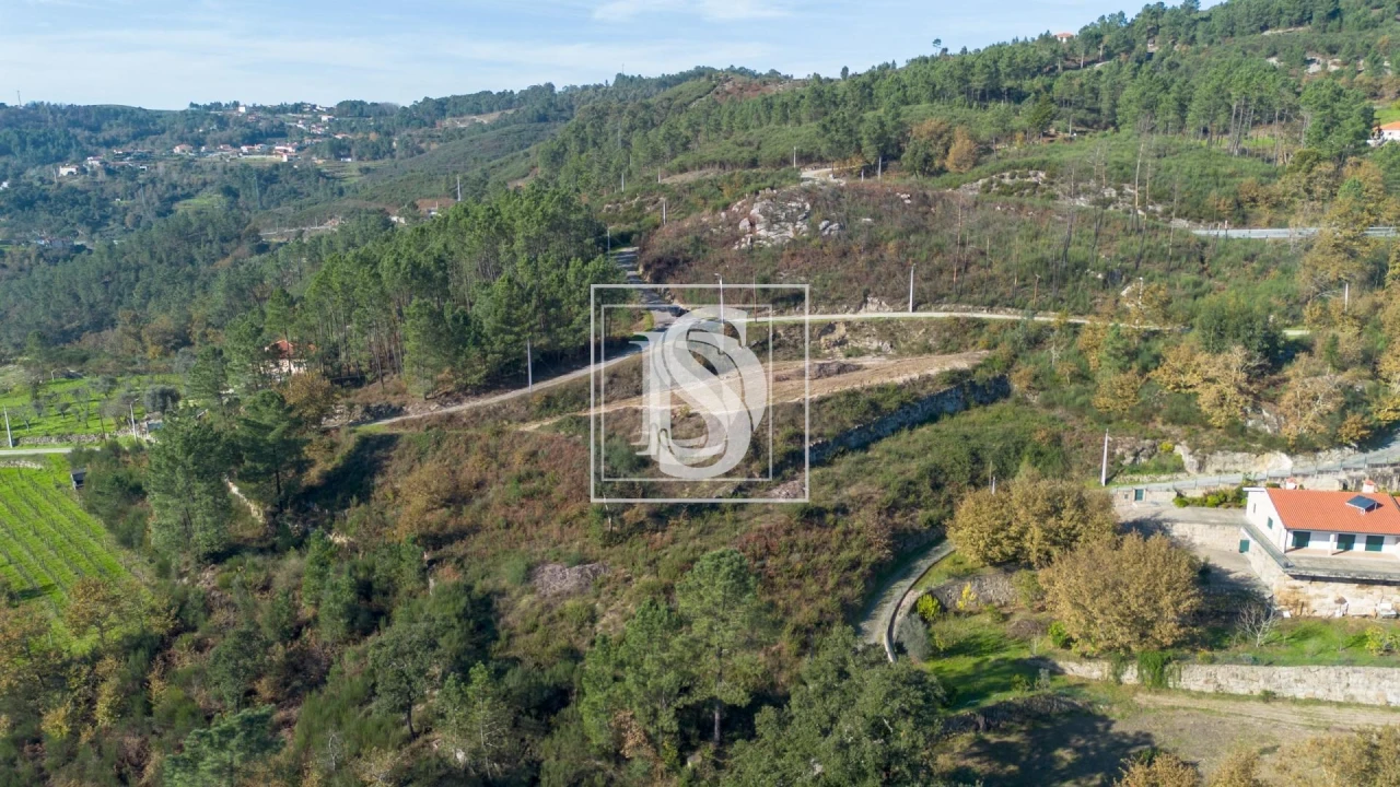 Terreno para Venda em Gondar Foto 3