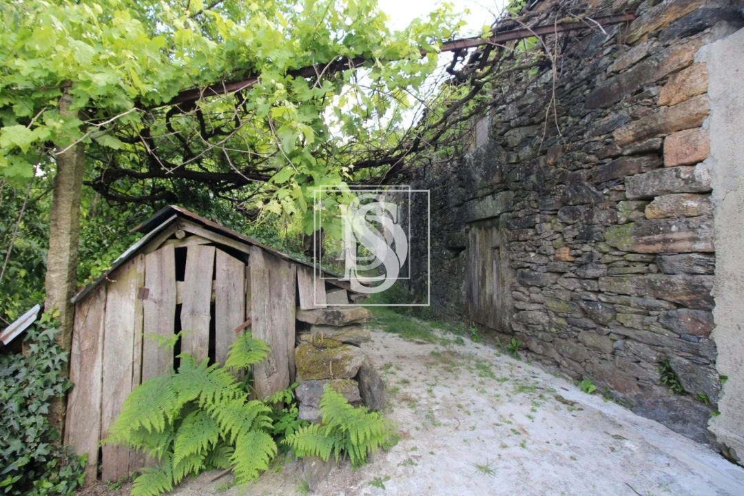 Moradia T2 para Venda em Rebordelo Foto 5