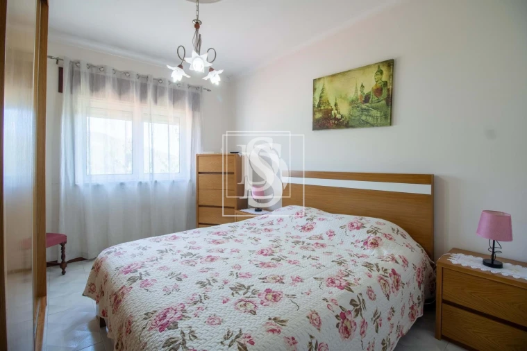 Moradia T4 para Venda em Teixeira e Teixeiró Foto 15