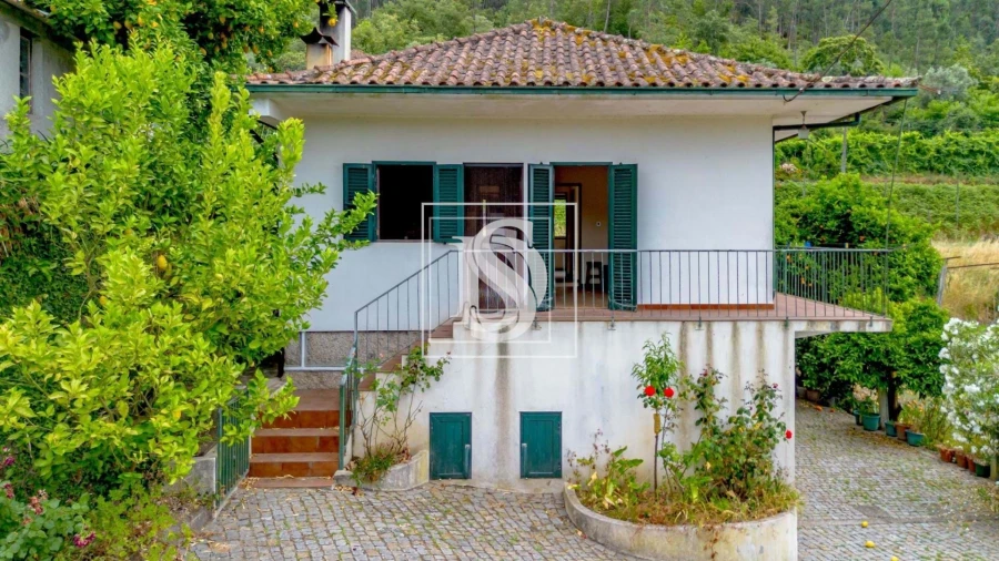 Moradia T3 para Venda em Vila Chã do Marão Foto 9