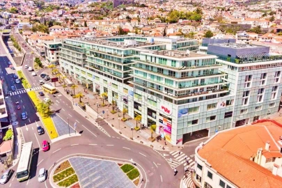 Apartamento T4 para Venda em Funchal (Se)