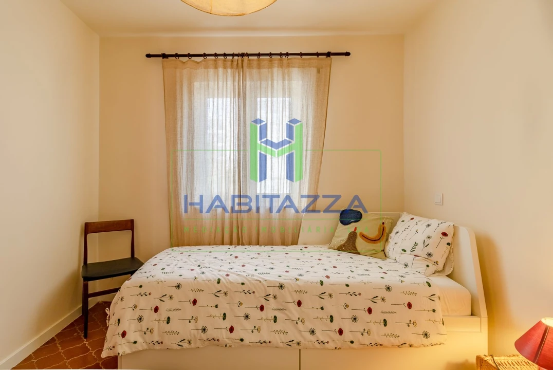 Apartamento T2 para Arrendamento em Lagos (São Sebastião e Santa Maria) Foto 17