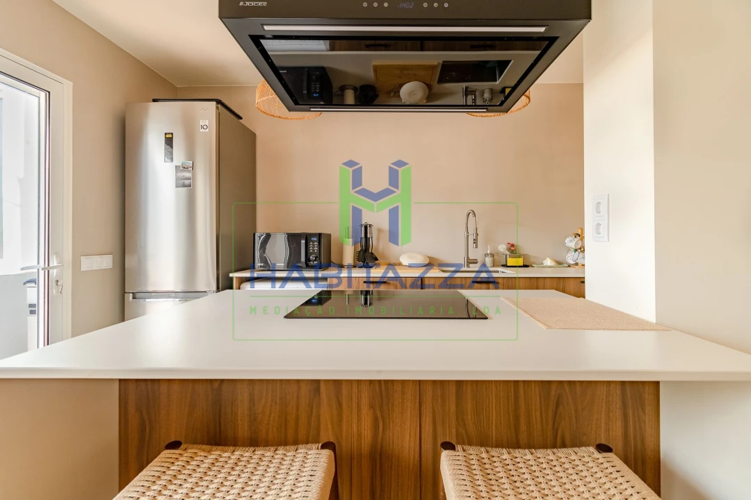 Apartamento T2 para Arrendamento em Lagos (São Sebastião e Santa Maria) Foto 13