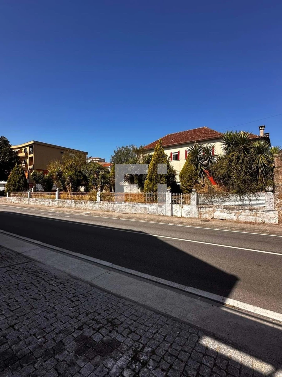 Moradia para Venda em Lordelo Foto 35