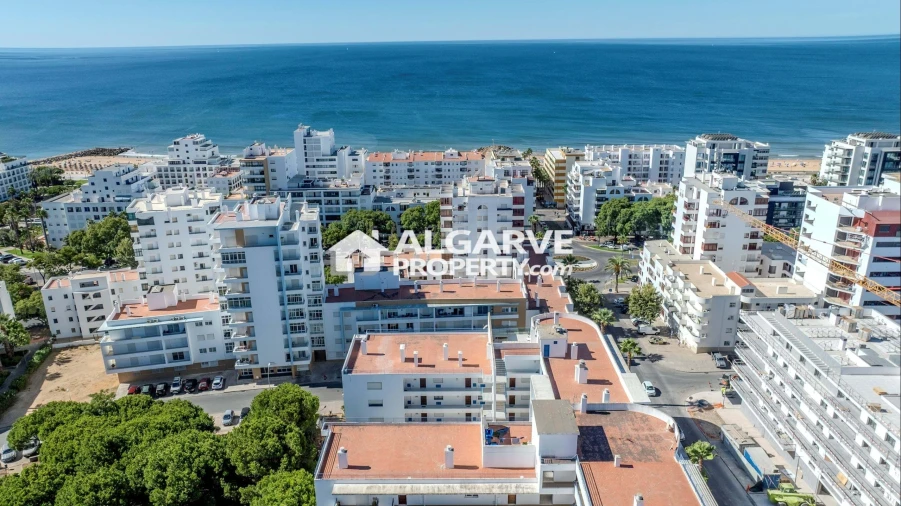 Apartamento T2 para Venda em Quarteira Foto 2