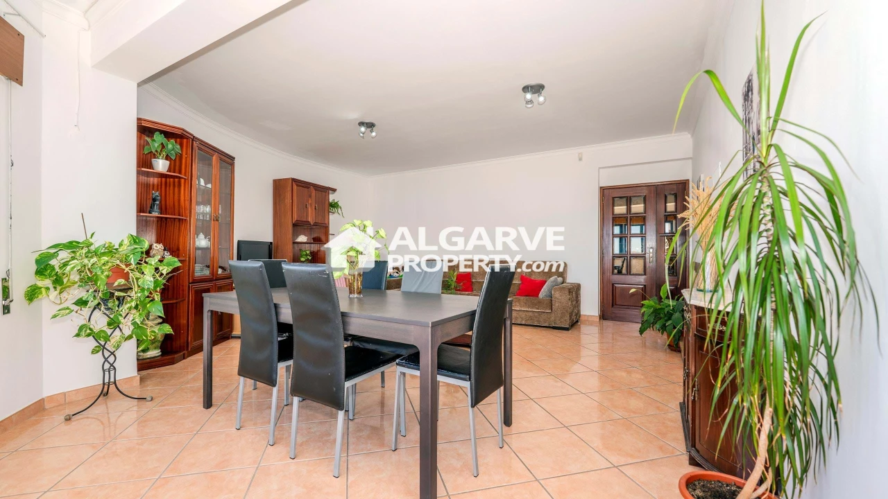 Apartamento T2 para Venda em Quarteira Foto 13