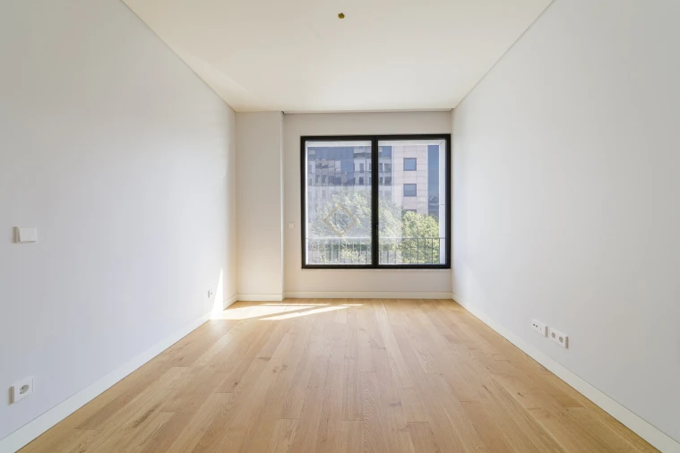 Apartamento T4 para Arrendamento em Santo António Foto 24