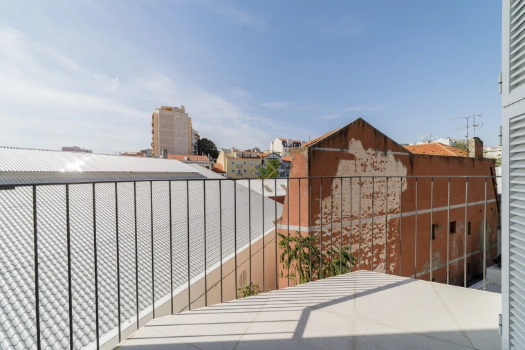 Apartamento T4 para Arrendamento em Santo António Foto 29