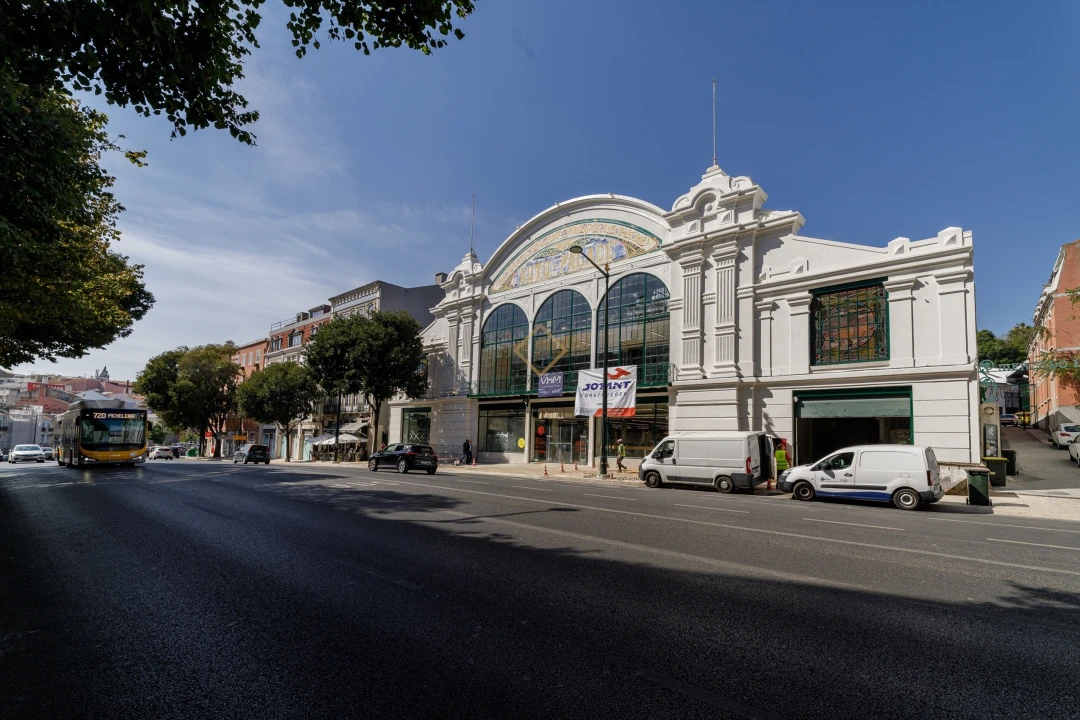 Apartamento T4 para Arrendamento em Santo António Foto 39