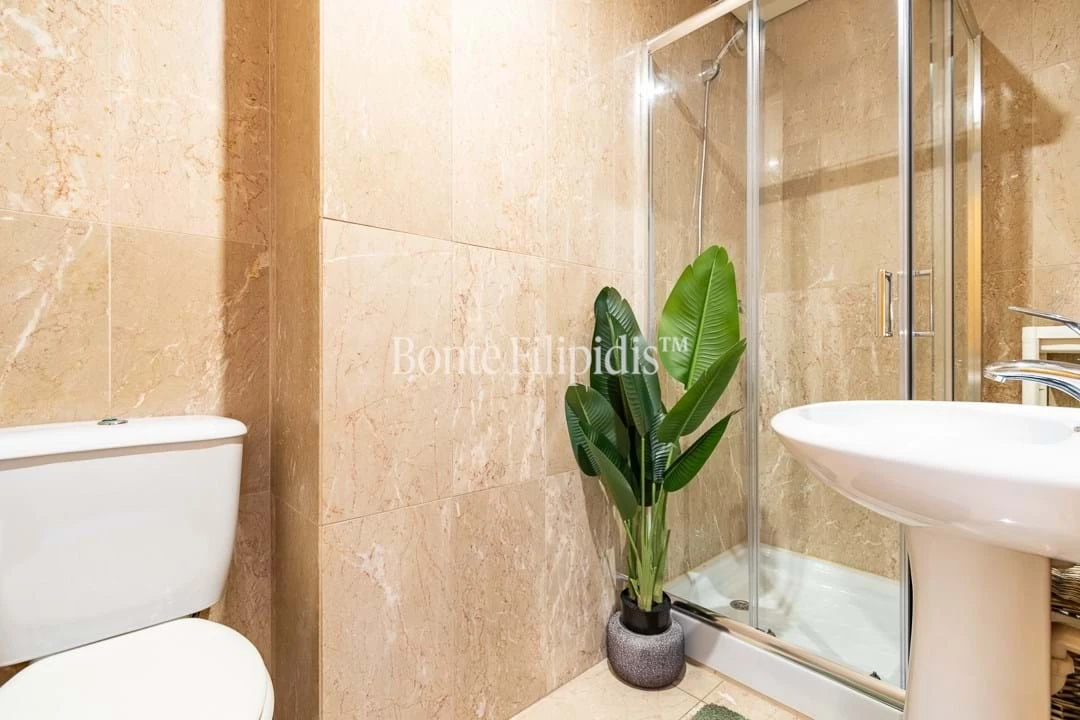 Apartamento T5 para Venda em Paranhos Foto 31