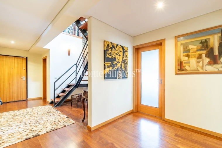 Apartamento T5 para Venda em Paranhos Foto 35