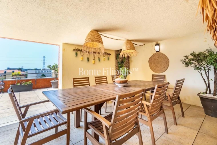 Apartamento T5 para Venda em Paranhos Foto 7