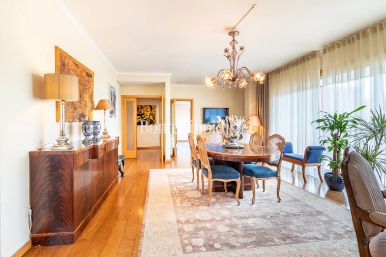 Apartamento T5 para Venda em Paranhos Foto 40