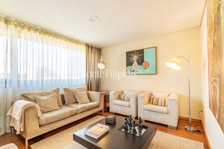 Apartamento T5 para Venda em Paranhos Foto 42