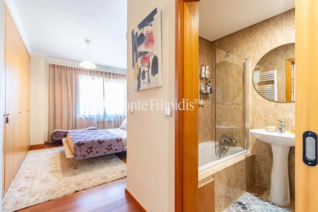 Apartamento T5 para Venda em Paranhos Foto 17