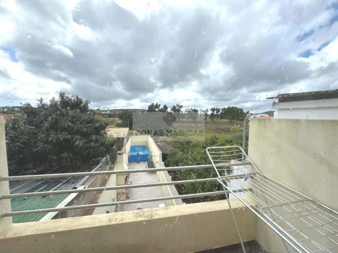 Moradia T2 para Venda em Odiaxere Foto 13