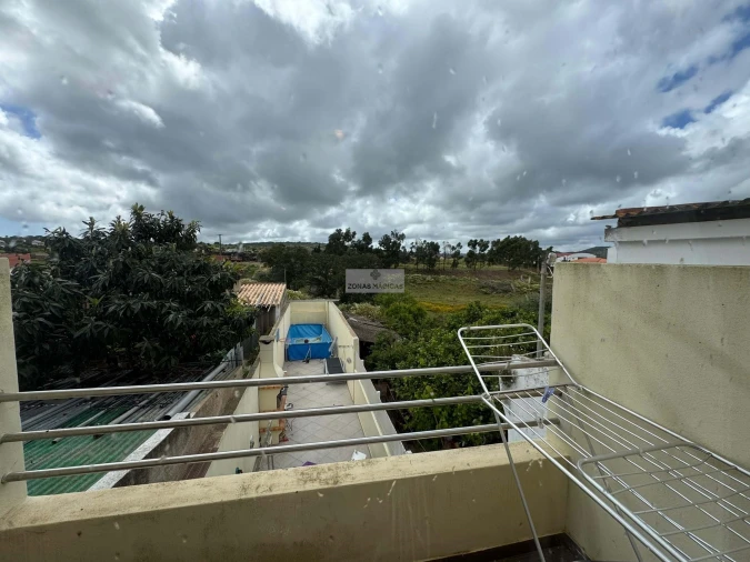 Moradia T2 para Venda em Odiaxere Foto 12