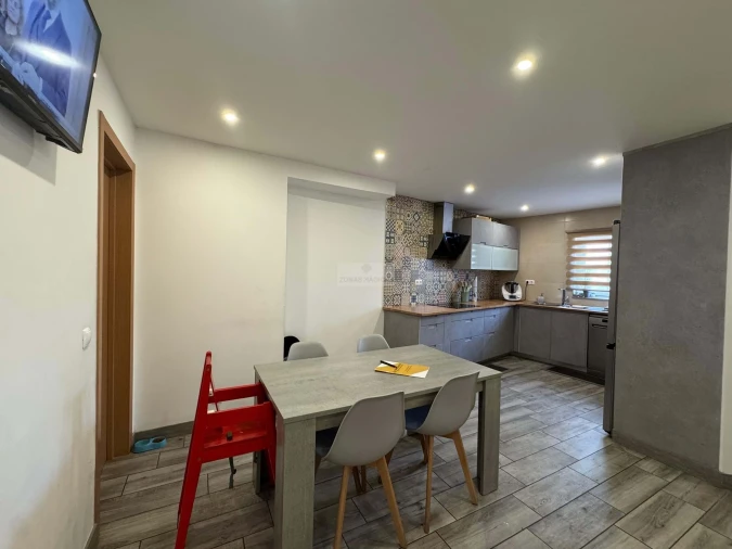 Moradia T2 para Venda em Odiaxere Foto 4