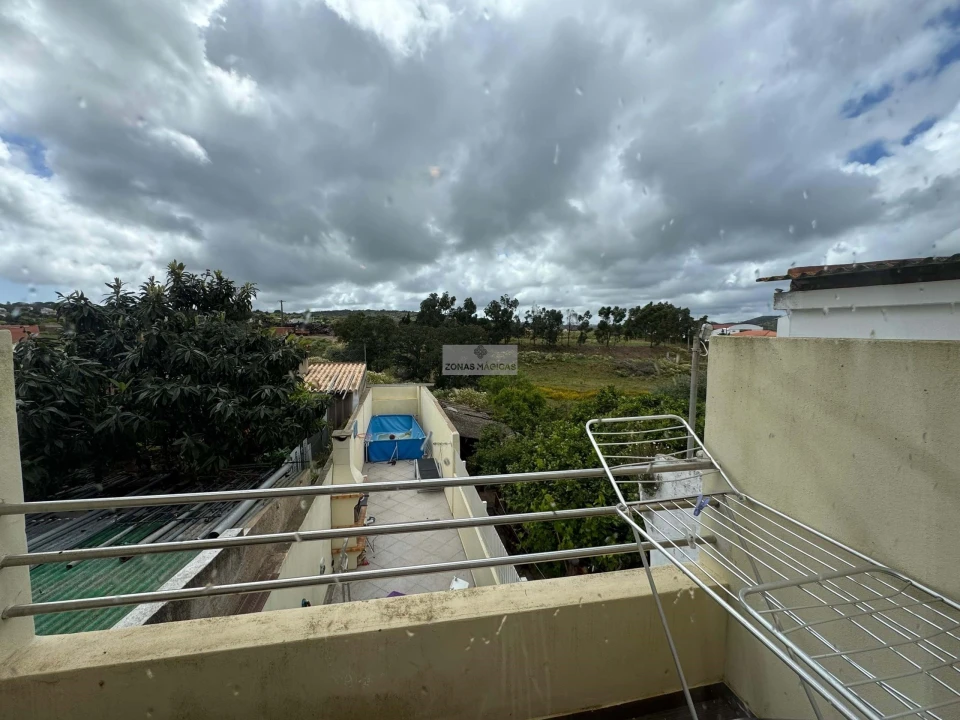 Moradia T2 para Venda em Odiaxere Foto 12