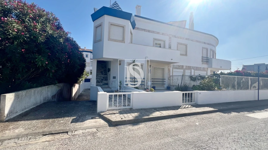 Apartamento T2 para Venda em Atouguia da Baleia Foto 9