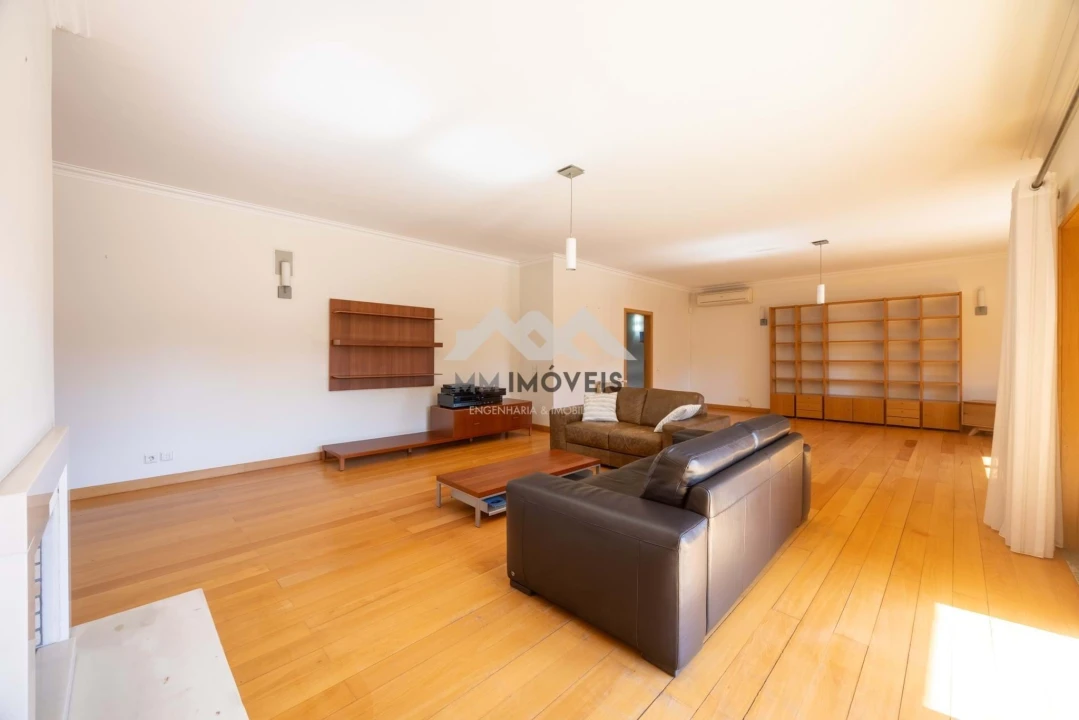 Moradia T5 para Venda em Grijo Foto 51