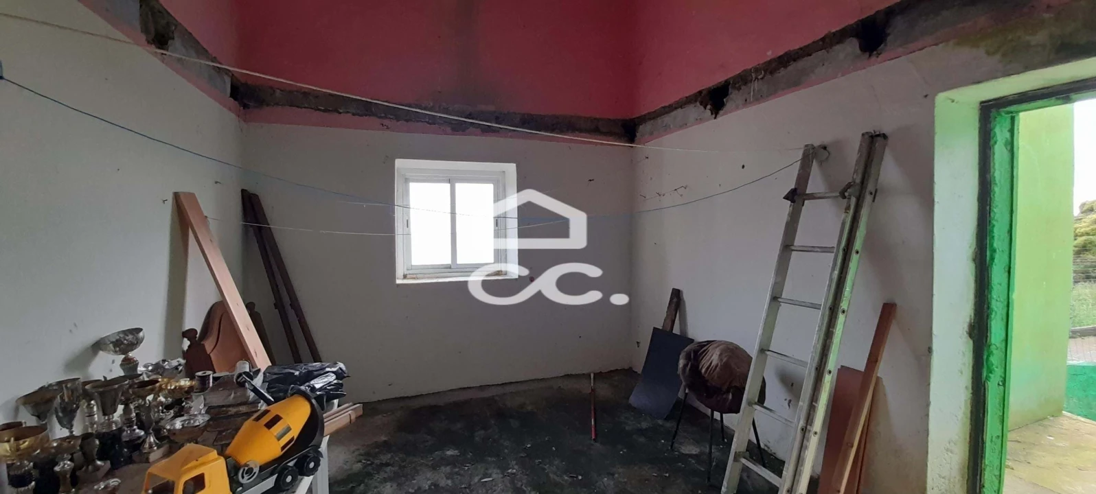 Moradia T2 para Venda em Feteira Foto 13