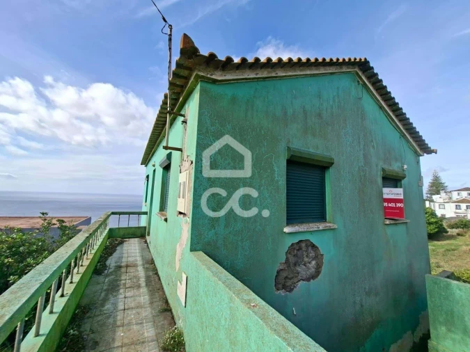 Moradia T2 para Venda em Feteira Foto 9