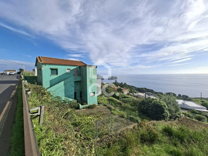 Moradia T2 para Venda em Feteira Foto 22