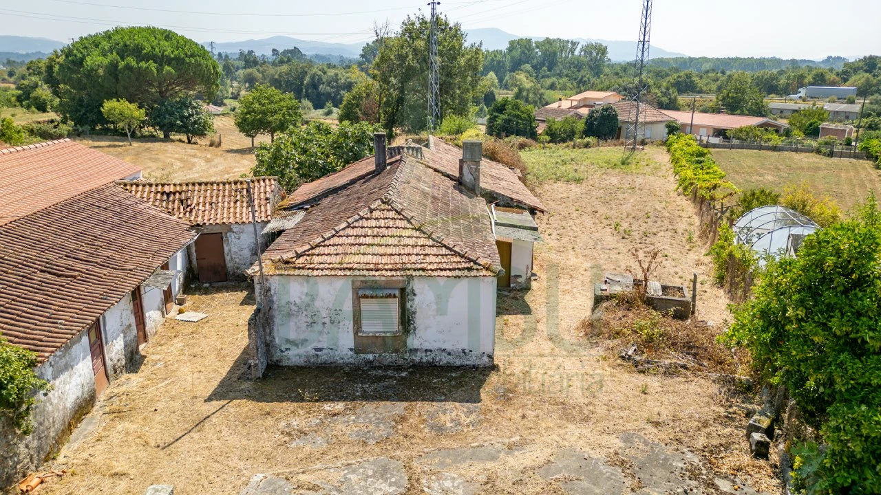 Moradia T1 para Venda em Valença, Cristelo Covo e Arão Foto 2