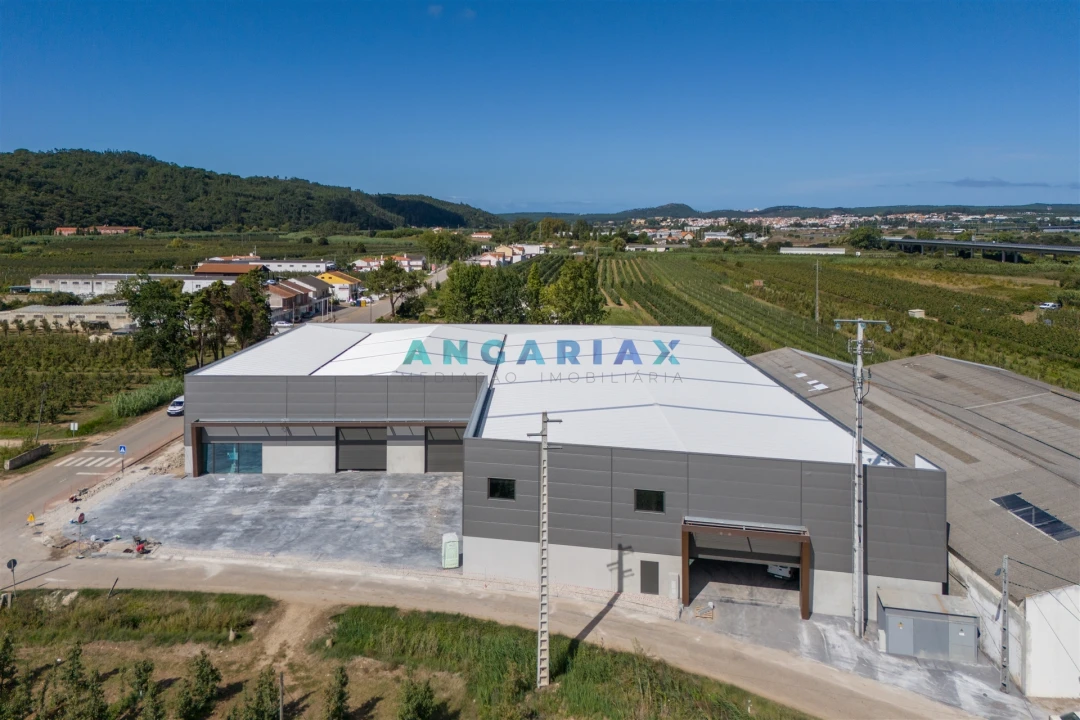 Armazém para Venda em Maiorga Foto 3