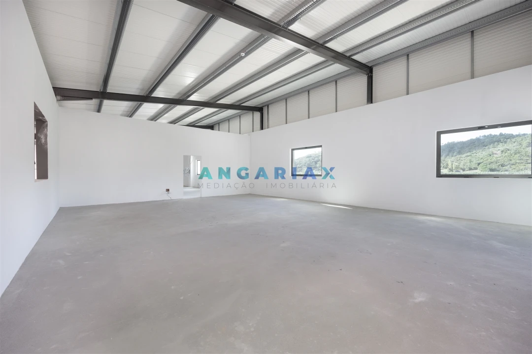 Armazém para Venda em Maiorga Foto 28