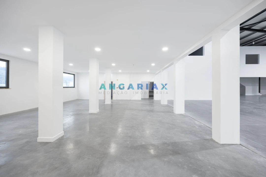 Armazém para Venda em Maiorga Foto 17