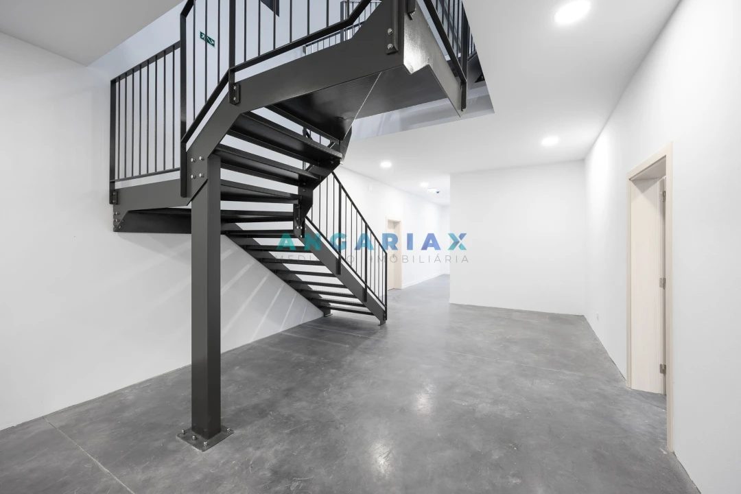 Armazém para Venda em Maiorga Foto 16