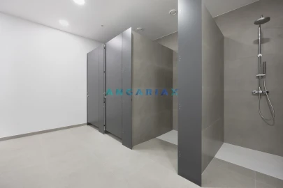 Armazém para Venda em Maiorga