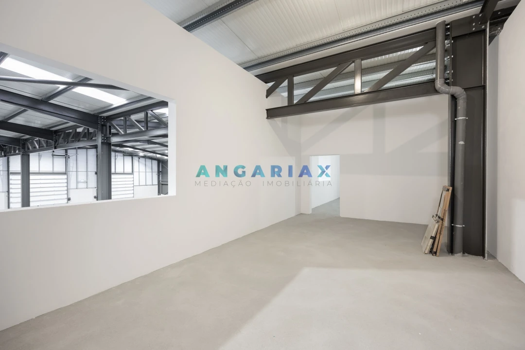 Armazém para Venda em Maiorga Foto 47