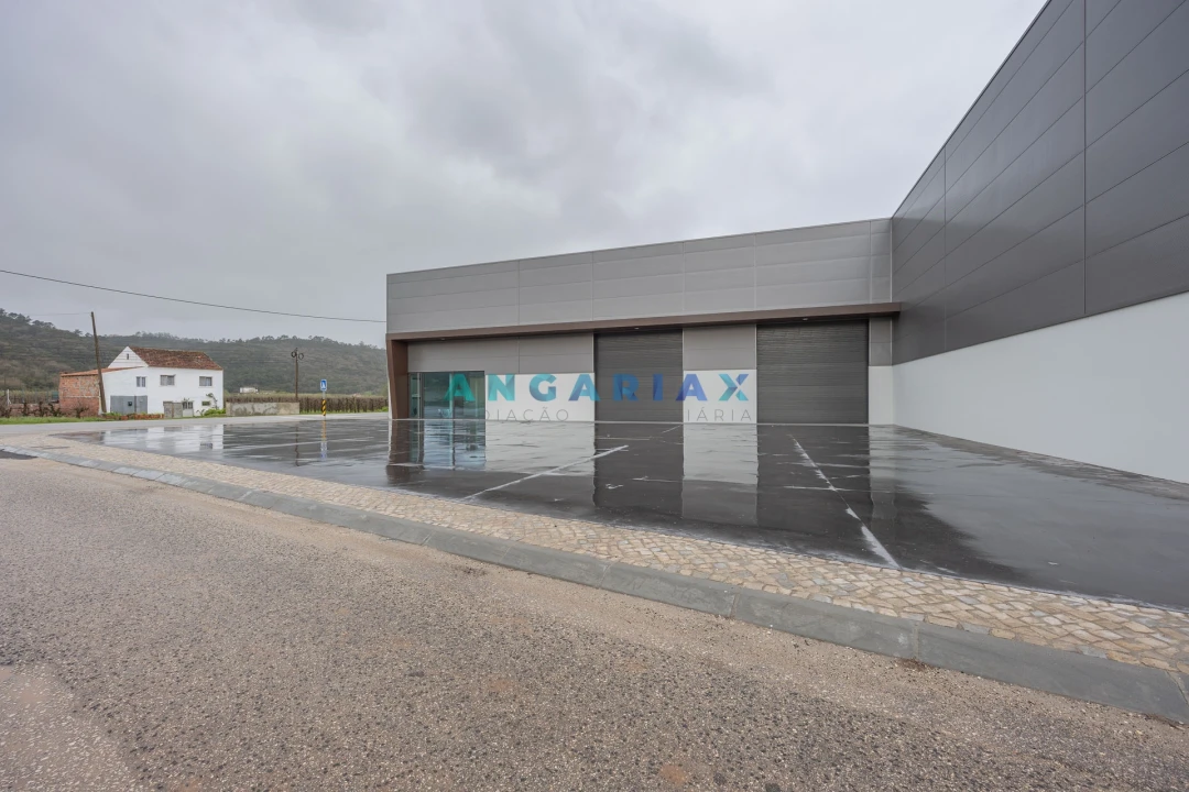 Armazém para Venda em Maiorga Foto 8