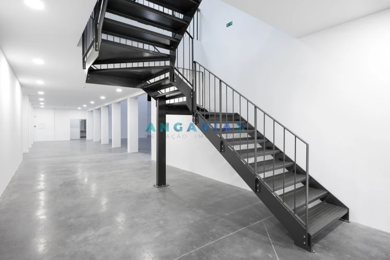 Armazém para Venda em Maiorga Foto 14