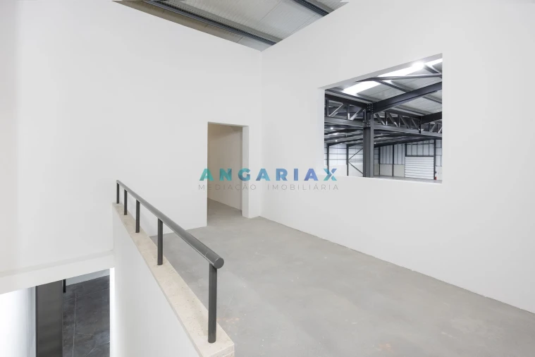 Armazém para Venda em Maiorga Foto 43